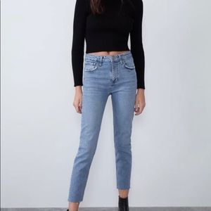Zara Hi-Rise Ankle Length Jeans